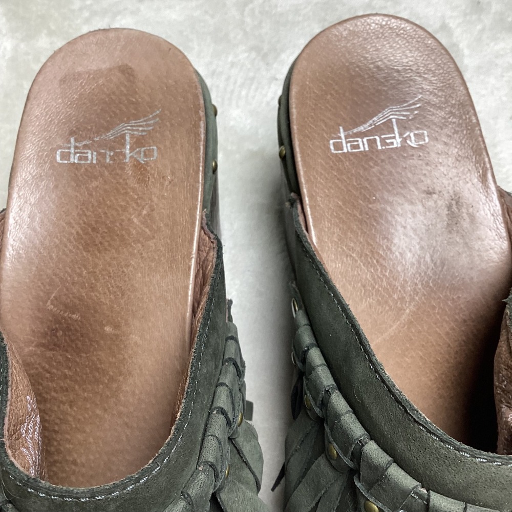 Dansko Maria Olive Green Nubuck Leather Fringe Clog Mules Studded Platform 42 - Picture 5 of 9